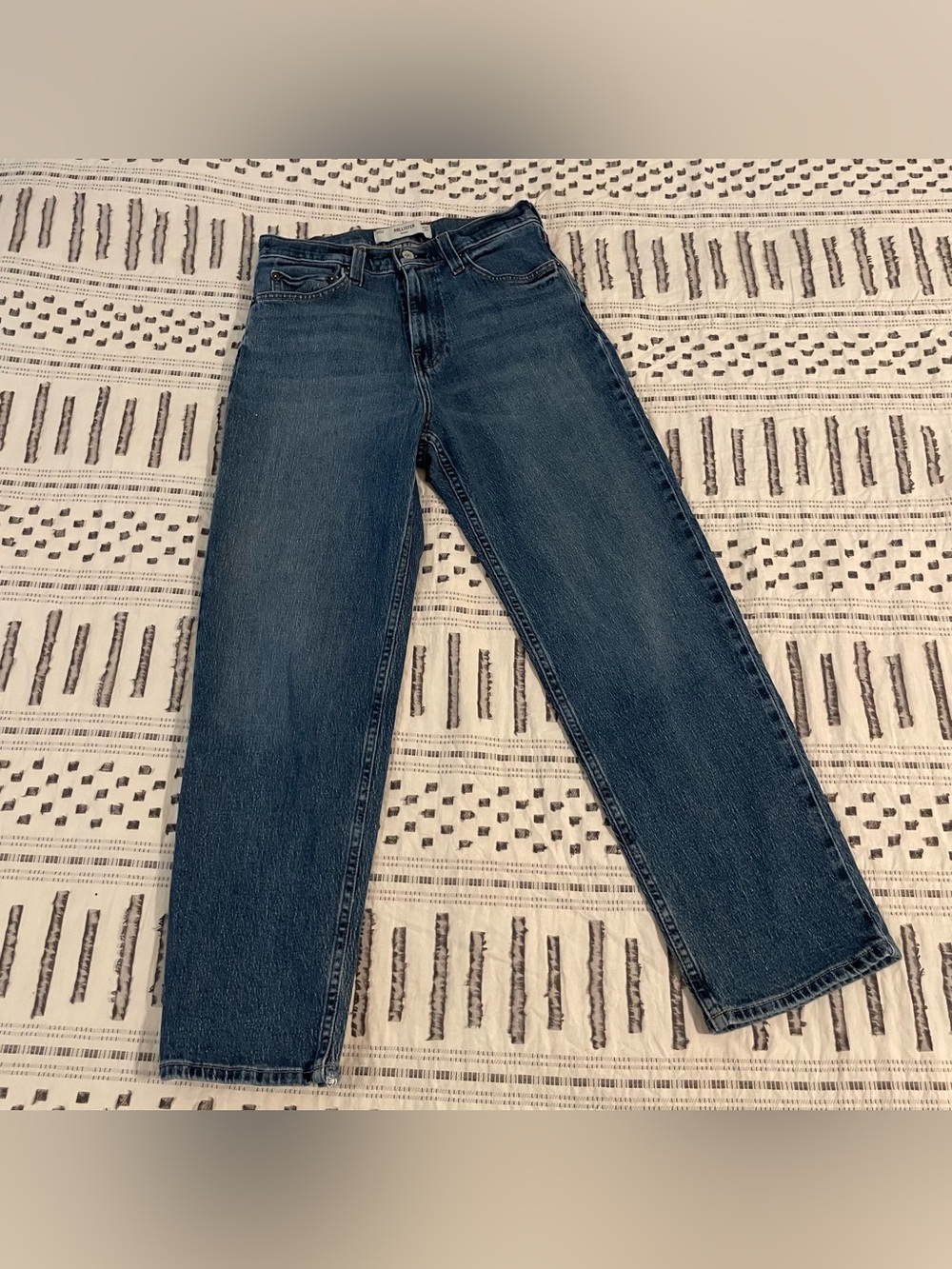 Hollister Men’s Dark Blue Baggy Jeans